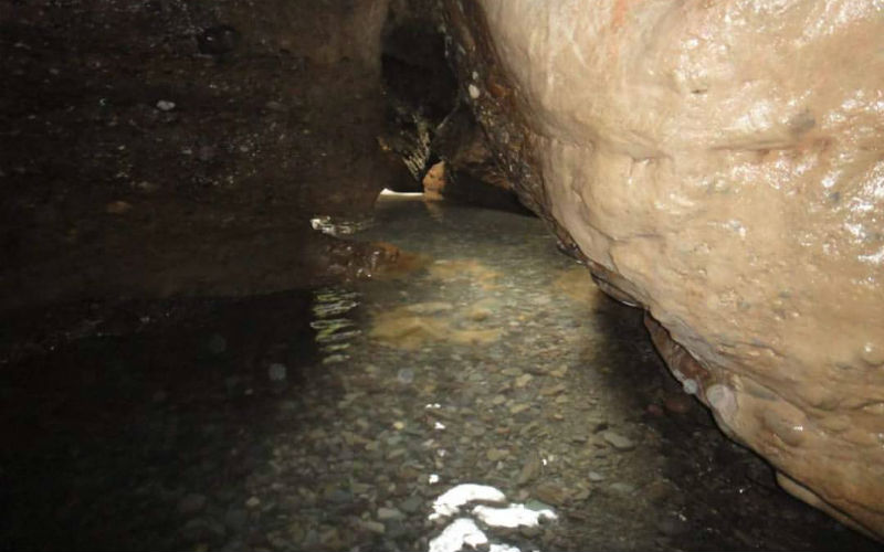 Robber's Cave(Guchhupani)